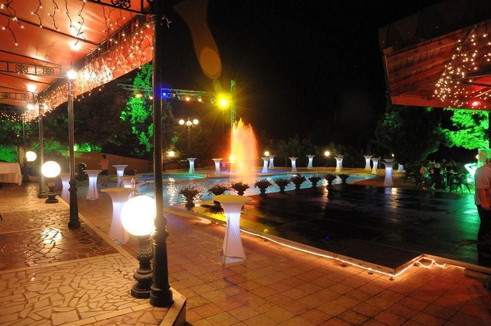 Park Hotel Briz Golden Sands Bagian luar foto