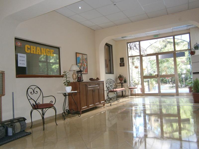 Park Hotel Briz Golden Sands Bagian luar foto